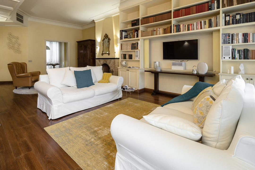 Lusso Assoluto: Residenza Prestigiosa nel Cuore di Milano